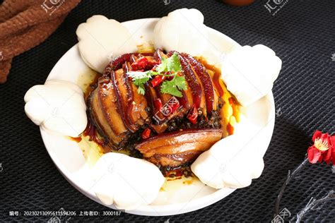 梅菜扣肉夹饼,中国菜系,食品餐饮,摄影素材,汇图网www.huitu.com