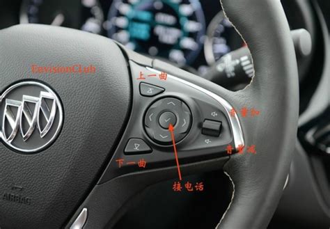 车上显示扳手标志是什么意思-有驾