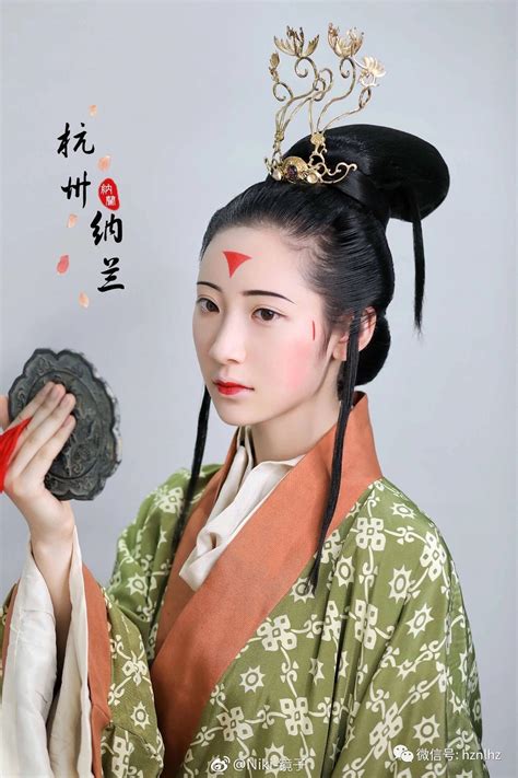 魏晋南北朝时期是中国古代妆造的第一个转折时代|假发|魏晋|堕马髻_新浪新闻