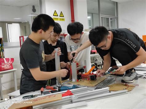 机器人创新实验室-辽宁工业大学机械工程与自动化学院