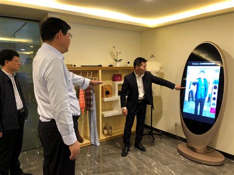体感互动大屏赋能商业显示更多趣味-上海视摩信息技术有限公司