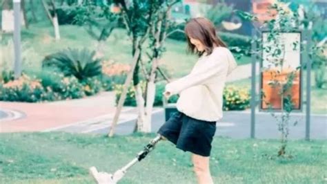 “少一条腿活该！”26岁汶川地震幸存独腿女孩遭网暴：抱歉，我理解不了_凤凰网