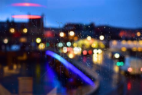 窗外的雨图片_配图网