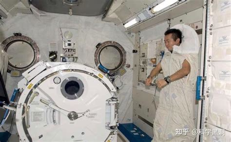 国际空间站最多13人在轨，中国空间站最多可容纳几人？越多越好？ - 知乎