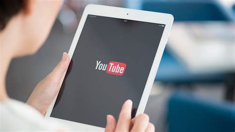 How can YouTube Uses Artificial Intelligence? - AI Journalism