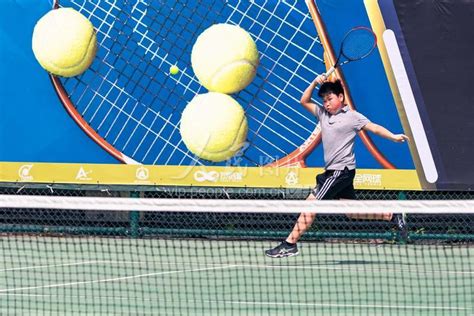 图文:[网球]中网新闻发布会 网球宝贝群舞-搜狐体育