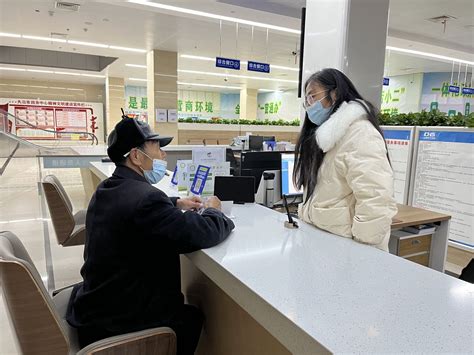 【春节我在岗】12345热线春节期间 24小时服务“不断线”_大冶市人民政府