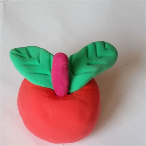 红苹果幼儿手工橡皮泥制作教程 如何用彩泥做一只漂亮的红苹果步骤