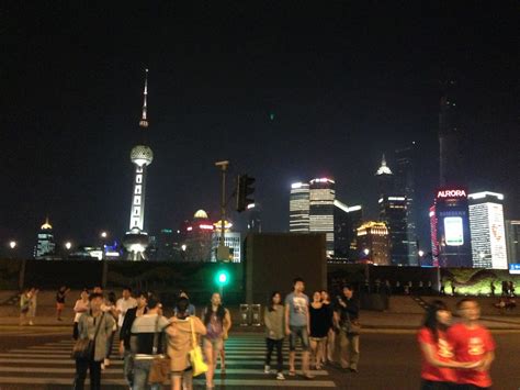 上海晚上去哪里玩,上海晚上10点后好玩的,上海适合晚上逛的景点_大山谷图库
