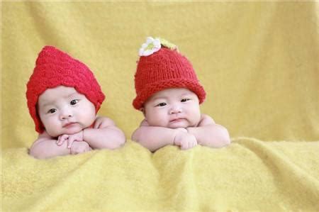 双胞胎宝宝起名准则！双胞胎名字大全！