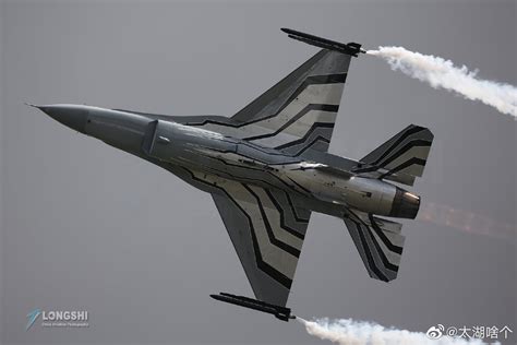F-16 战隼 单机飞行 - 爱空军 iAirForce