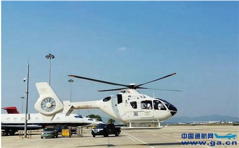 中国海事直升机首次对南海水域进行巡航监管_ 视频中国
