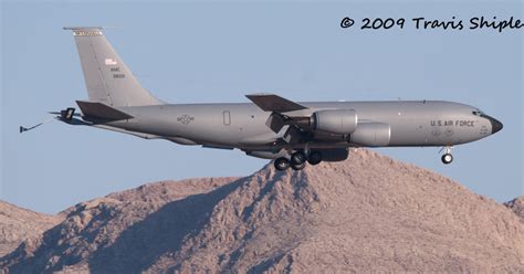 KC-135空中加油机（绰号：“同温层油船”）_1377535_领贤网