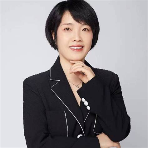 祝贺！秦英律师荣获“青岛市优秀女律师”称号_锦海盛律师事务所