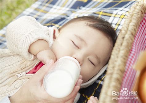 小宝宝吃奶睡着了应对方法-百度经验