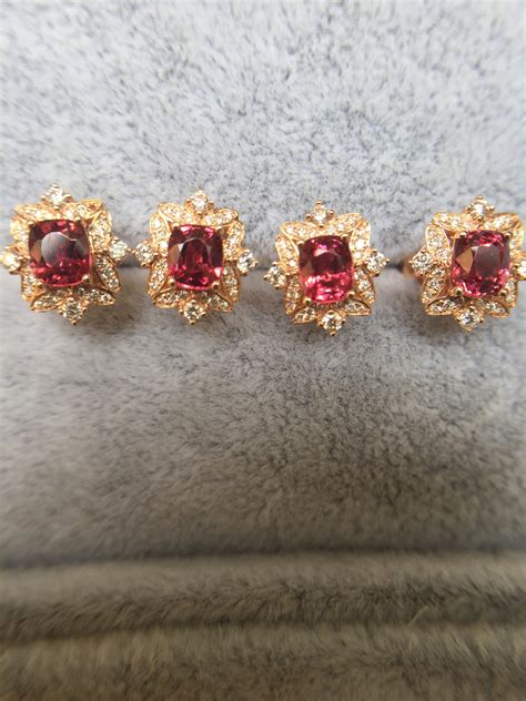 主石总重1.6ct天然红宝石耳钉18K金镶嵌钻石－京东珍品拍卖