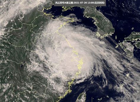 卫星之眼看台风：台风“烟花”结构完整 水汽充沛-图片频道