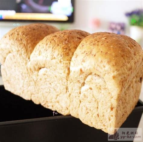 【面包机全麦面包的做法步骤图，怎么做好吃】Super孙甜甜_下厨房
