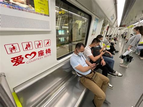 广西推行适老化交通出行服务，公交地铁的士这么改→-桂林生活网新闻中心