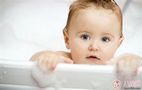 宝宝什么情况不能洗澡 这三种情况婴儿不能洗澡 _八宝网
