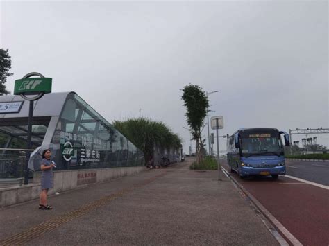 渝北区仙桃数据谷悦港大桥右幅通车 开行定制公交为5000名员工提供出行