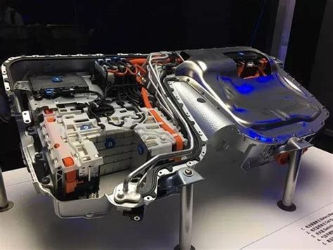 甲醇重整氢让燃料电池车有多种选择-燃料电池-电池中国网