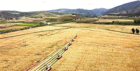 拥有农业机械3500台 甘孜县粮食耕种收综合机械化水平已达79%_四川在线