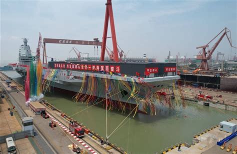 排水量高达8万吨，中国003航母福建号，堪称海上的移动国土 - 知乎