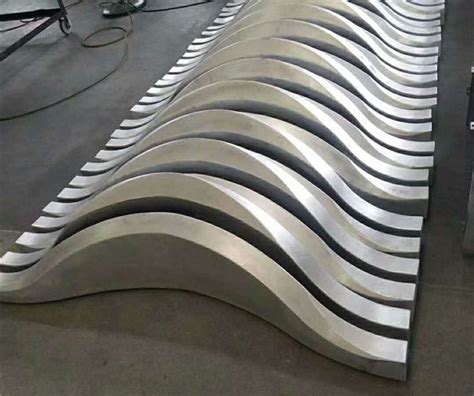 弧形铝方通-成都铝方通厂家_铝扣板_铝单板_铝塑复合板定制生产-四川纳言建材有限公司