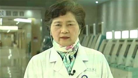 武汉市金银潭医院院长身患渐冻症仍奋战前线，其妻已被感染|界面新闻 · 中国