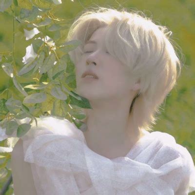 白色头像非主流