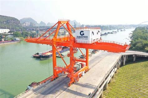 广西贵港今年货物吞吐量超亿吨 系珠江水系首个突破亿吨内河港口_手机新浪网