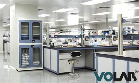化学实验室：化学实验室台面的选择 - 郑州神龙教育装备有限公司