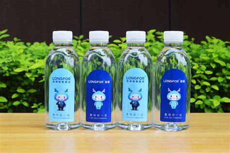 贵州矿泉水定制：矿泉瓶装水贴标定制企业_贵州瓶装水定制厂家