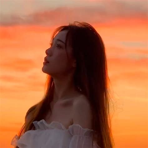 女生头像温柔夕阳重庆