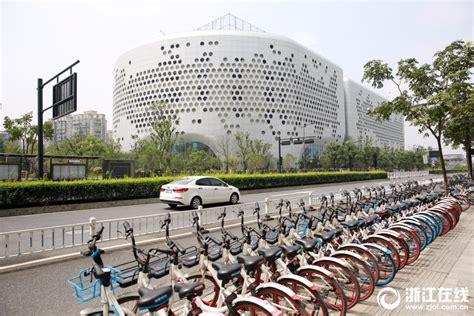 “最多跑一次”向公共场所延伸 杭州东站如何应对挑战 - 杭州网 - 杭州新闻中心