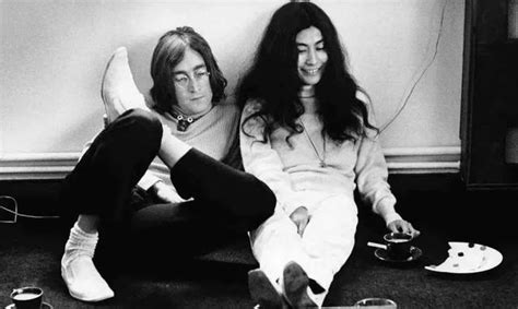 小野洋子出现后，披头士乐队成员之间出现裂痕，列侬正式开始独立职业生涯_凤凰网视频_凤凰网