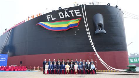 世界最大吨位之一的海上浮式生产储卸油船“SEPETIBA”轮在天津完成交付_荔枝网新闻