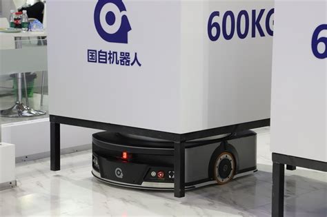 国辰机器人精彩亮相杭州智博会，满满黑科技创新未来生活体验 _杭州国辰机器人科技有限公司