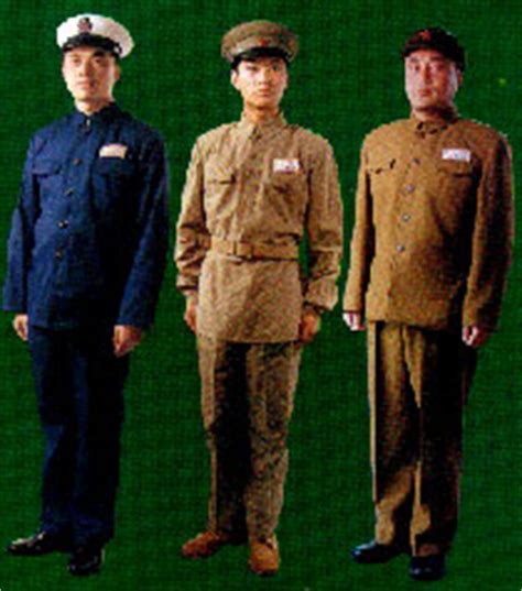 中国军队的军服颜色，1947年，为何从灰色变成了土黄色？
