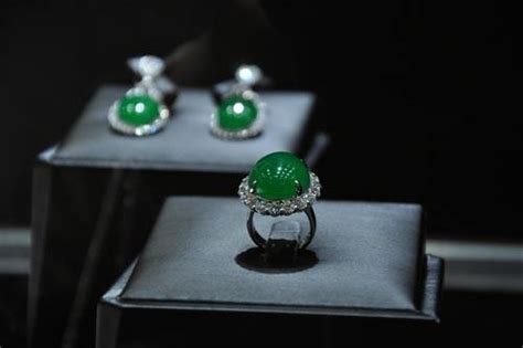 新业态下，珠宝玉石鉴定的“正名之战”--国家珠宝玉石首饰检验集团有限公司
