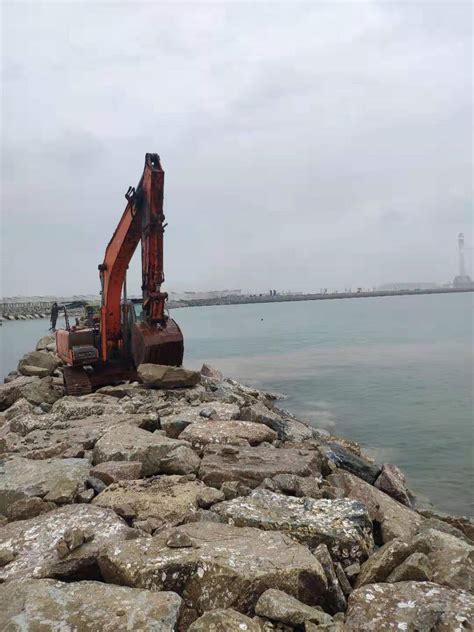 中国水利水电第一工程局有限公司 基层动态 东营项目部广利河桥桥面梁板全部吊装完成