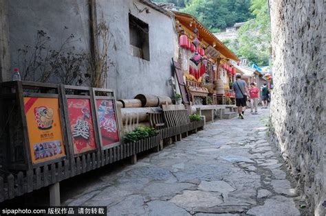 北京门头沟永定楼街景高清图片下载_红动中国