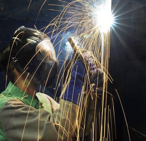 电焊焊接工人高清图片-千叶网