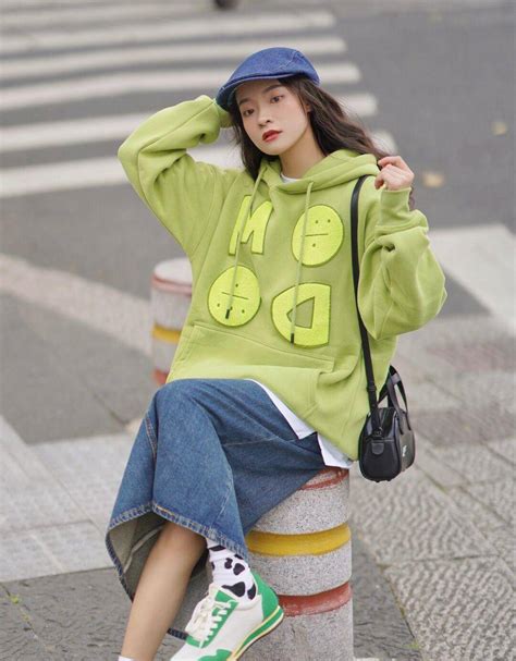 女生头像温柔卫衣