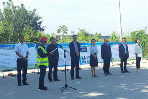 凤翔区“最美农村公路建设”之一枣石路路面改造项目开工-西部之声