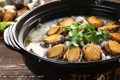 鲍鱼黑鱼煲,中国菜系,食品餐饮,摄影,汇图网www.huitu.com