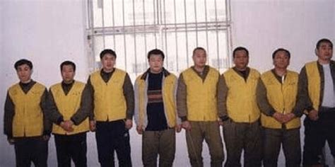 1998年，长春黑老大梁旭东被捕后放言：两个月出去，后来结局怎样？ - 知乎