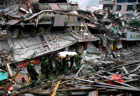 空中俯瞰汶川地震废墟，十年，除了被大自然力量震撼，还有悲壮