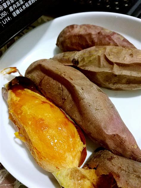 【蒸烤箱烤红薯的做法步骤图，怎么做好吃】luzimama_下厨房